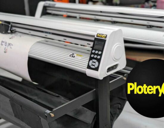Ploter tnący do precyzyjnej obróbki folii i materiałów reklamowych – oferta Plotery24.pl